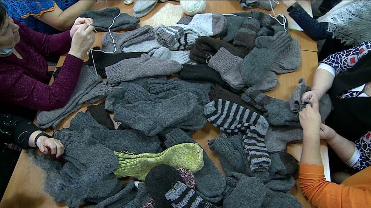 Трусы, прокладки и вычесанные собаки. Базовые потребности российской армии восполняют силами волонтеров и родителей школьников