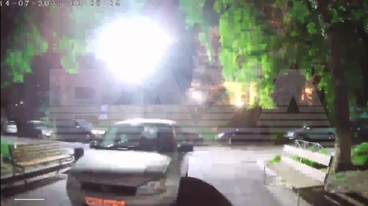 СМИ: Ночью над Воронежем сбили три беспилотника, в Курчатове дрон взорвался в 4 км от Курской АЭС