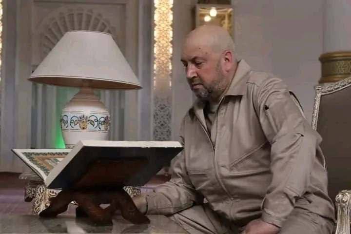 Генерал Сергей Суровикин находится в Алжире в составе делегации Минобороны РФ — «Коммерсантъ»