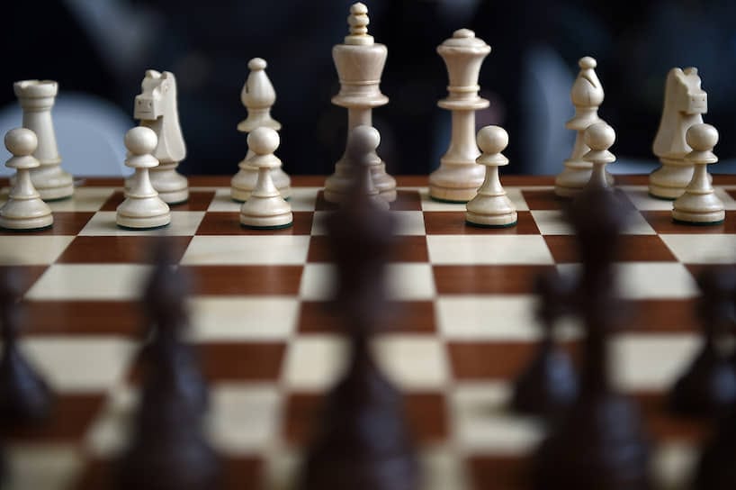 Федерацию шахмат России на два года исключили из FIDE из-за деятельности на «новых территориях»