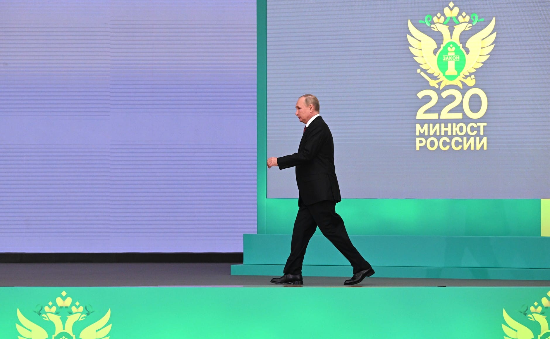 Британский фонд Джона Смита и немецкую НКО MitOst объявили «нежелательными организациями» в России