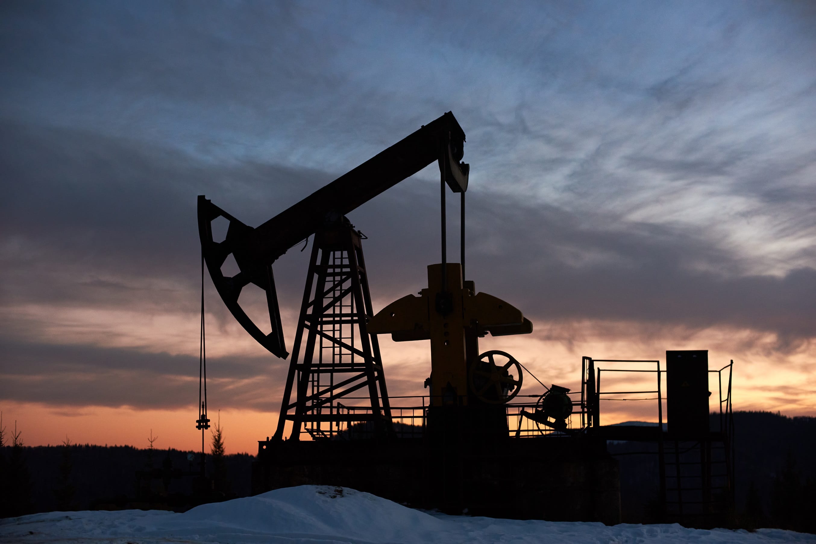 В России снизилась добыча нефти, следует из данных Росстата