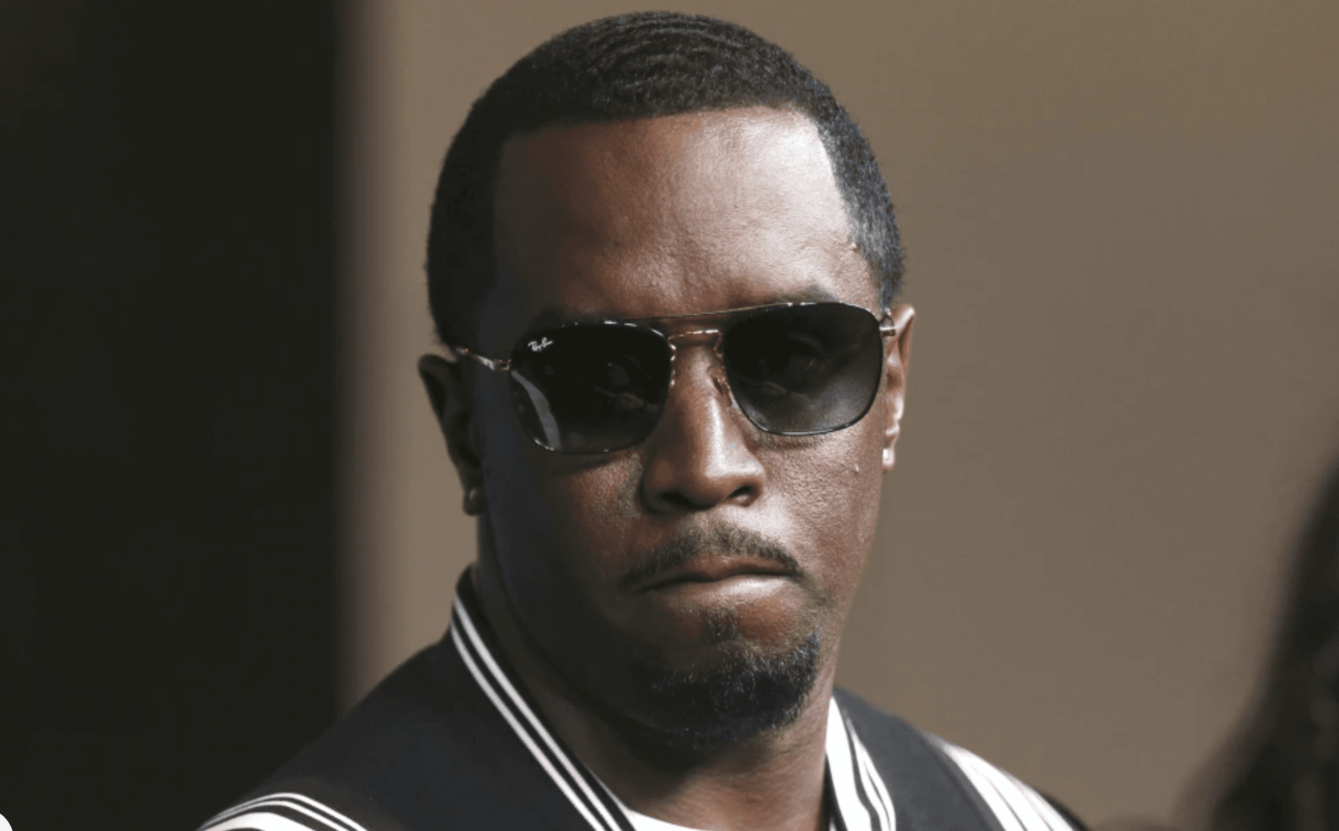 Против рэпера и продюсера Пи Дидди подали два новых иска. Его обвиняют в сексуализированном насилии над 10-летним и 17-летним мальчиками