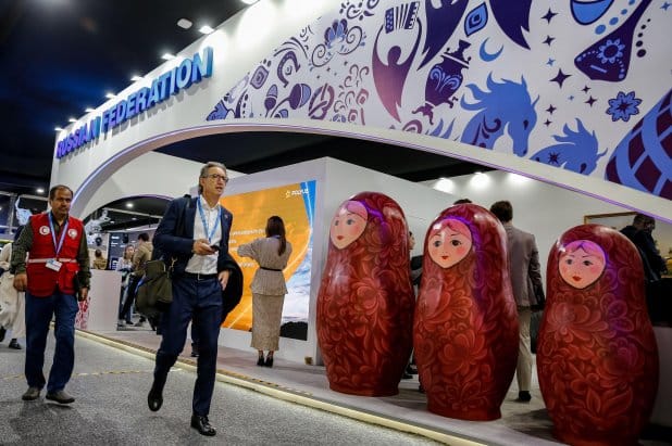 Россия на климатическом саммите COP29 вместо борьбы с изменением климата обсуждала газовые сделки и укрепляла дружбу с Азербайджаном