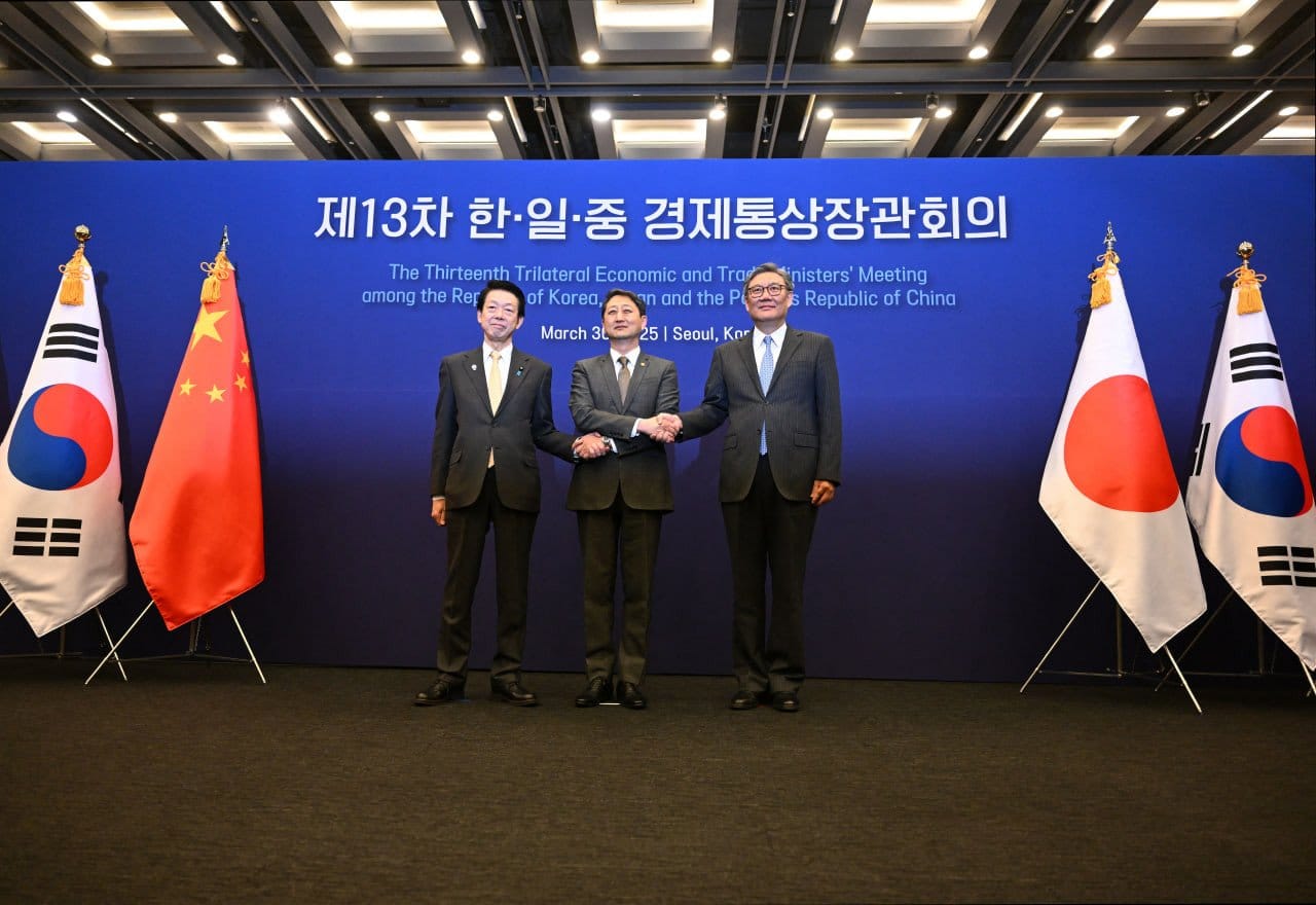 Китай, Япония и Южная Корея договорились на саммите о совместном ответе на американские тарифы