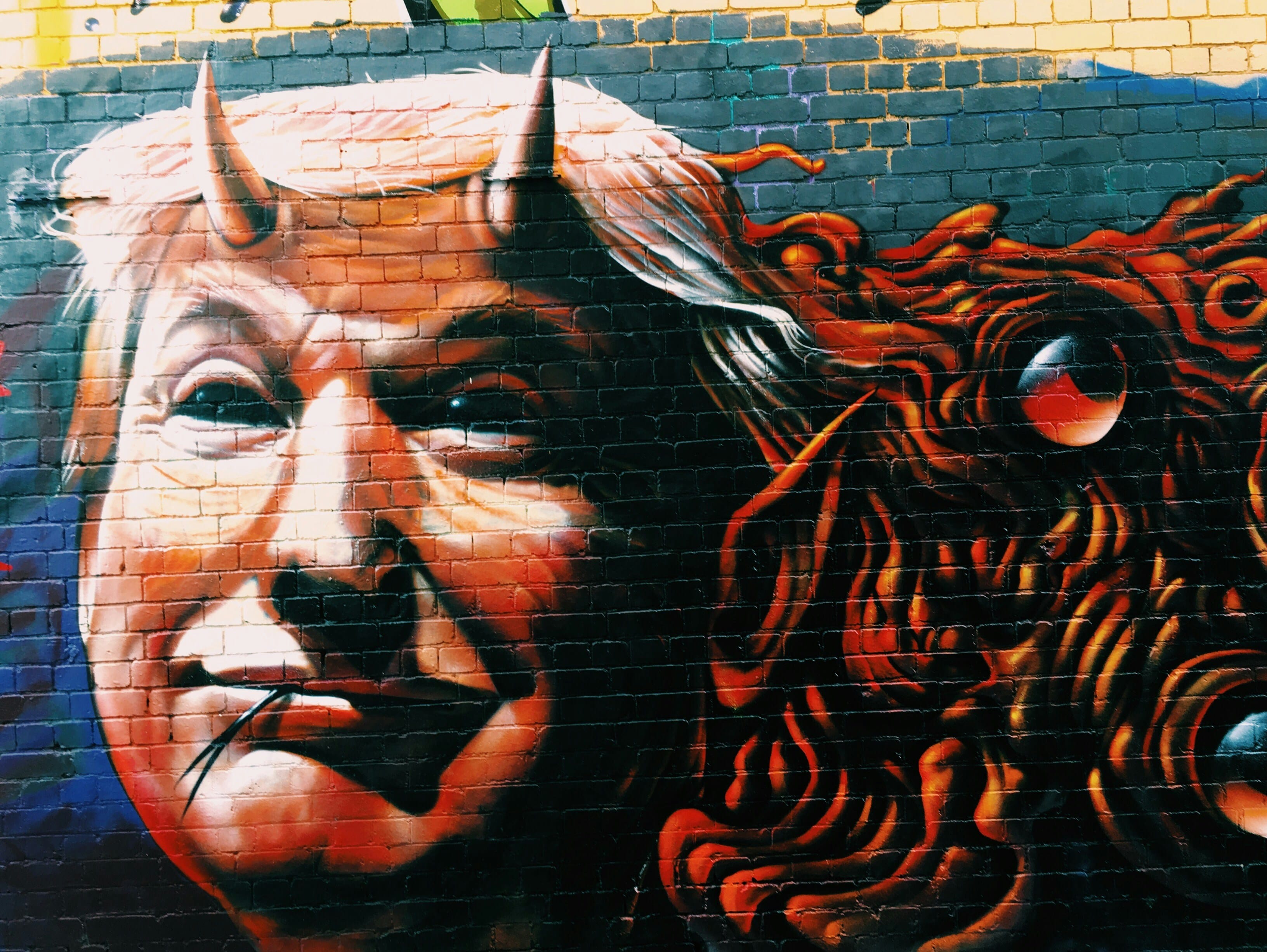 Трамп поднял пошлину для Китая до 125% и ввел 90-дневную паузу для стран, не ответивших на пошлины