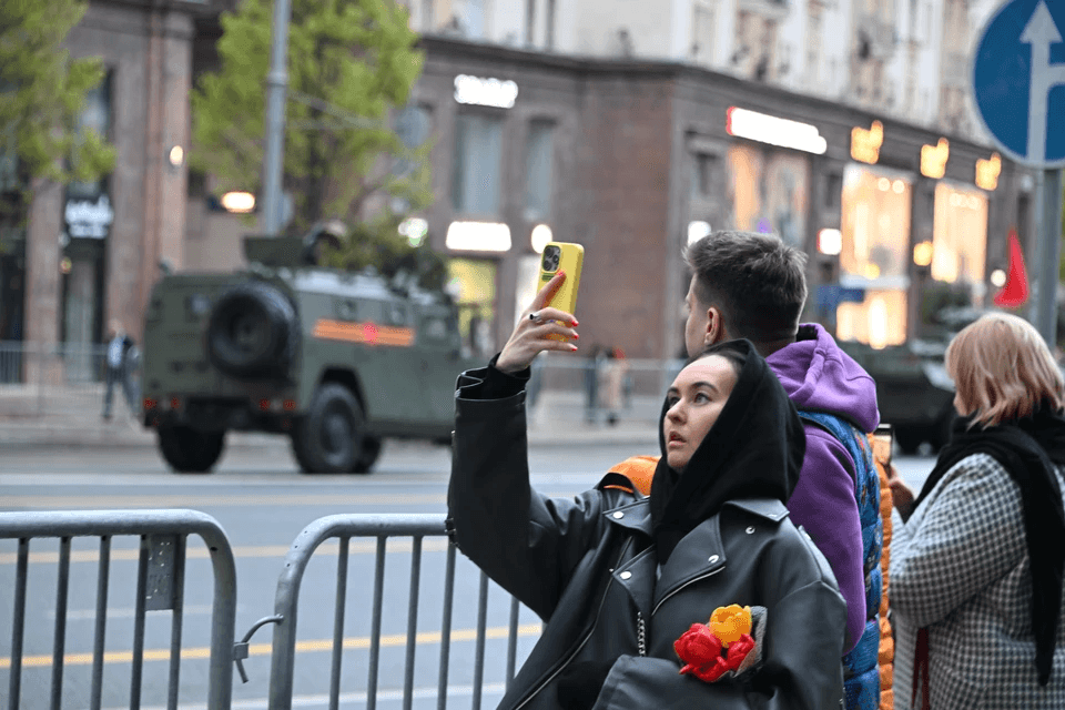 В июле по всей России зафиксировали более двух тысяч отключений мобильного интернета — почти в три раза больше, чем в прошлом месяце