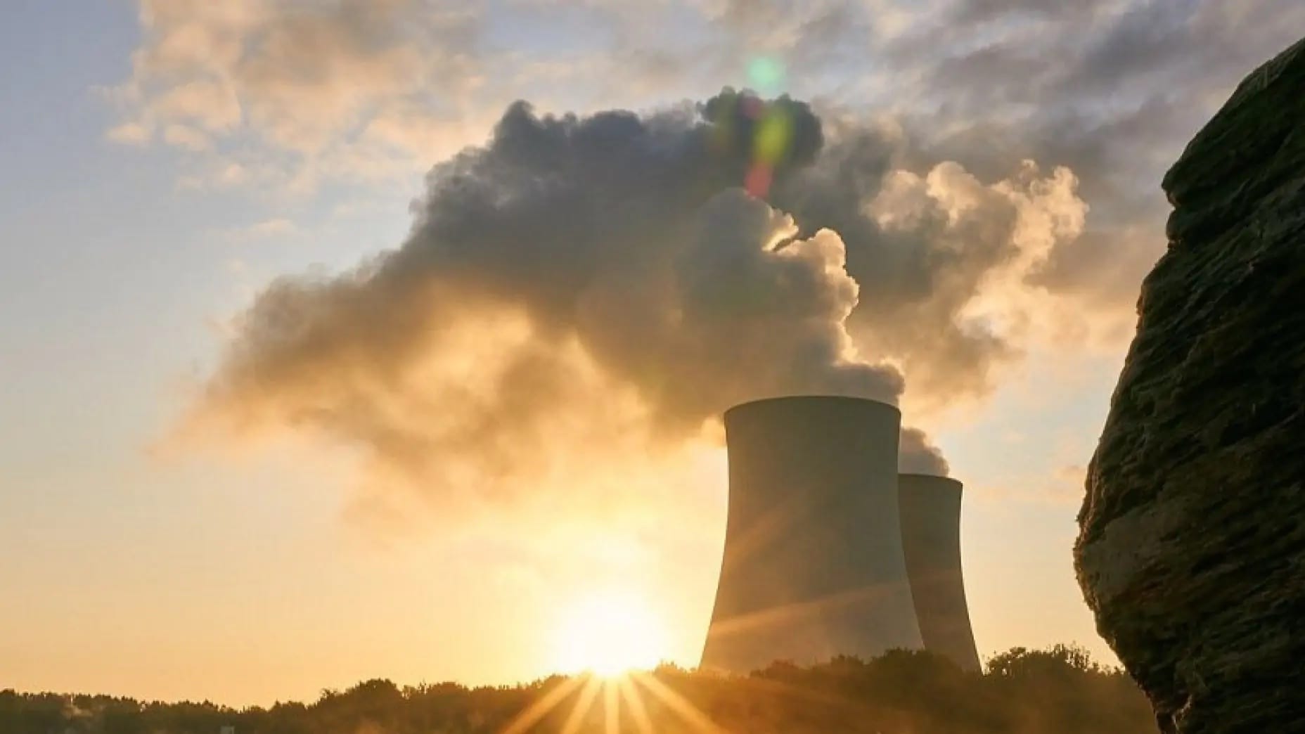 Похищение атома. Попытка Москвы присвоить Запорожскую АЭС может привести к катастрофе