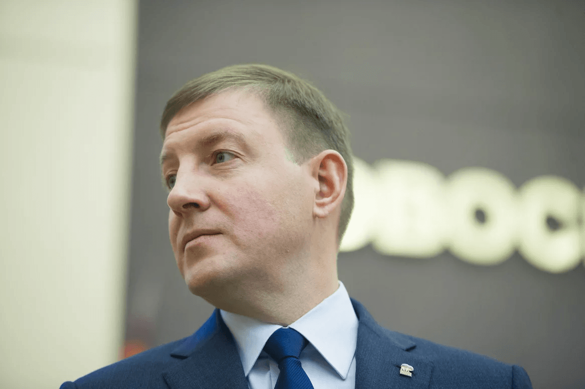 Губернатор республики Алтай Турчак потребовал от последней частной клиники с лицензией на проведение абортов отказаться от нее