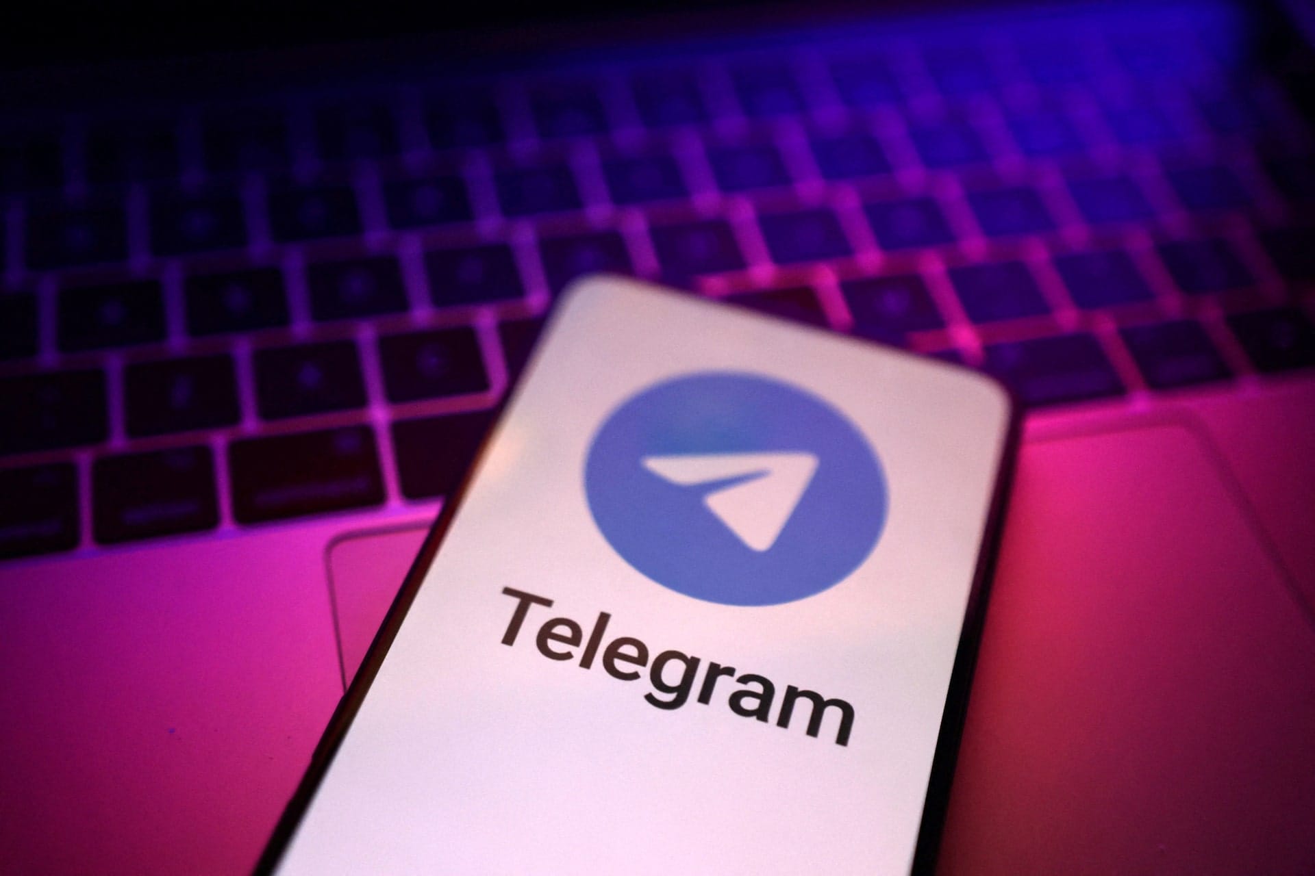 Russia’s state censorship organ restricts Telegram messaging app nationwide, user complaints surge