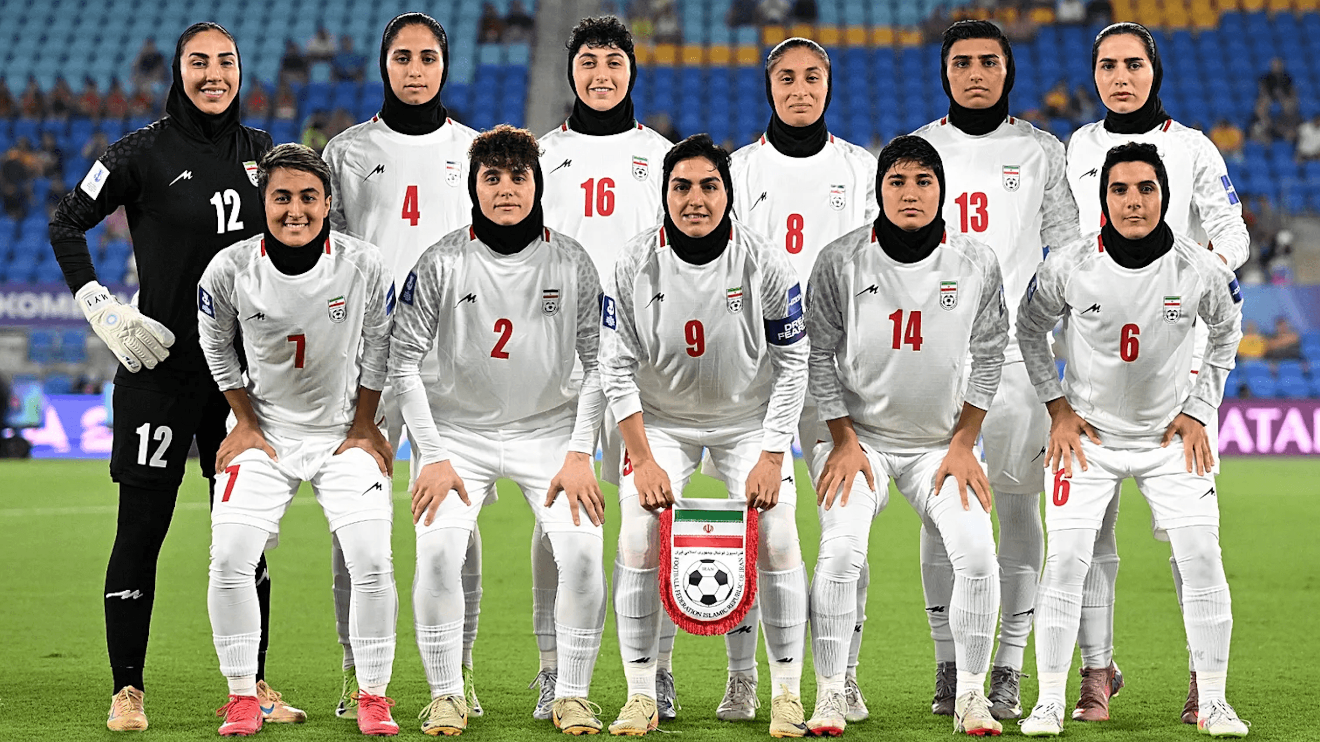 Трамп призвал Австралию предоставить убежище иранским футболисткам, отказавшимся петь национальный гимн