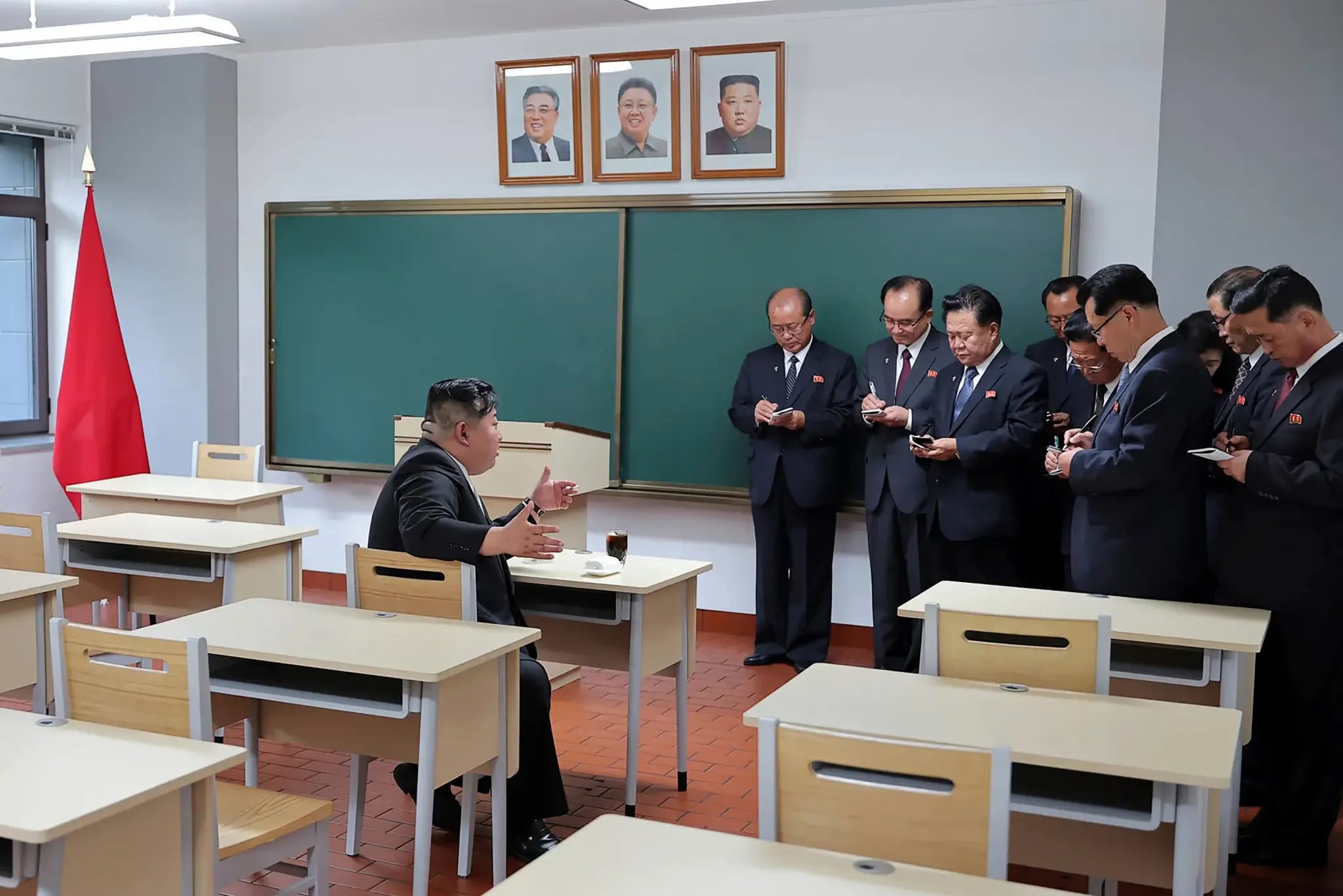 КНДР обязала граждан и предприятия финансировать школы и прочие образовательные учреждения под угрозой уголовного преследования