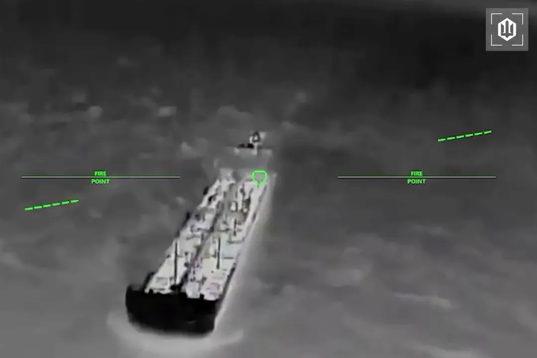 Украина опубликовала видео ударов по российским танкерам с бензином для Крыма. На полуострове дефицит топлива