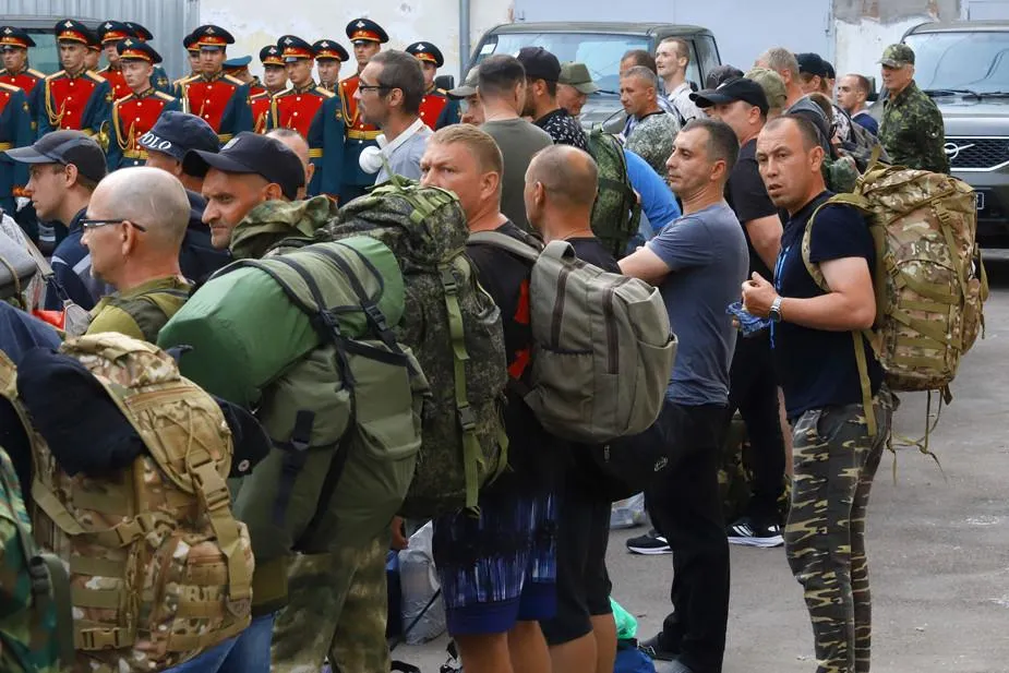 Губернатор НАО сказала Путину, что на войну ушел каждый десятый мужчина. Около 2 тысяч — по подсчетам The Insider на основе данных Росстата