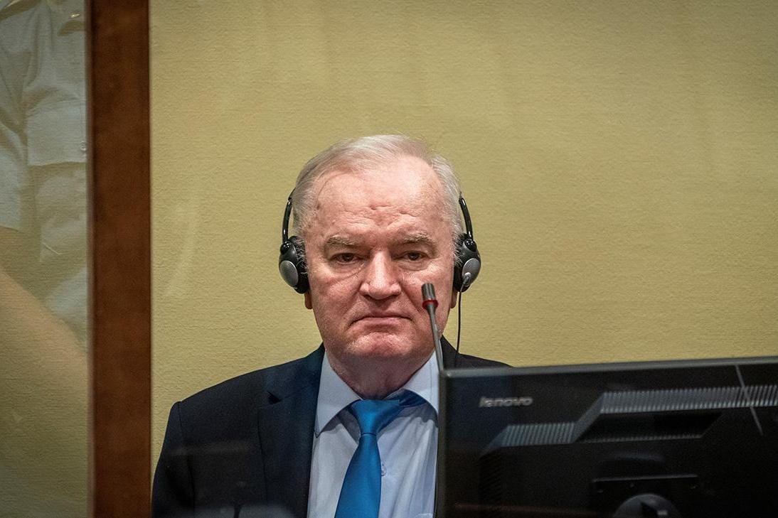 Бывший начальник армии Республики Сербской Ратко Младич умер в тюрьме в Гааге