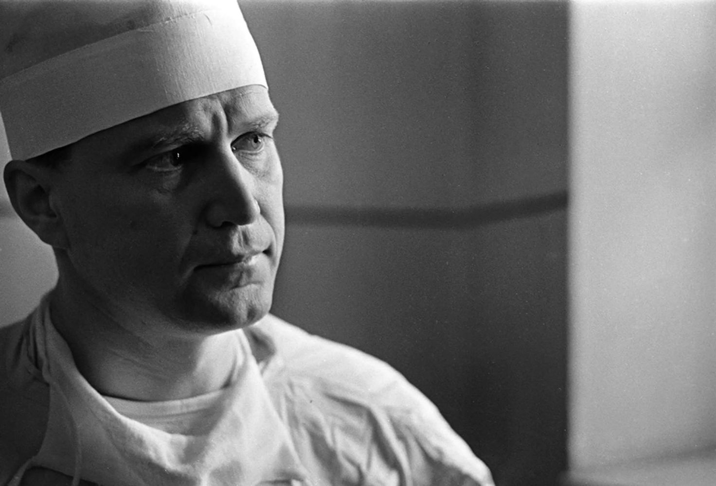 Етік киген қыздардың эротикалық суреттері