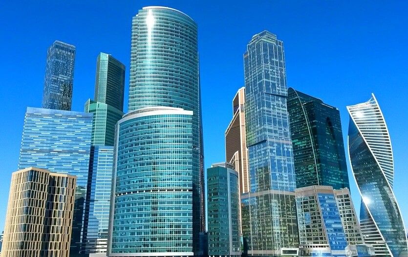 Строительство небоскребов в России невозможно без импорта высококачественного стекла dqxikeidqxierkai
