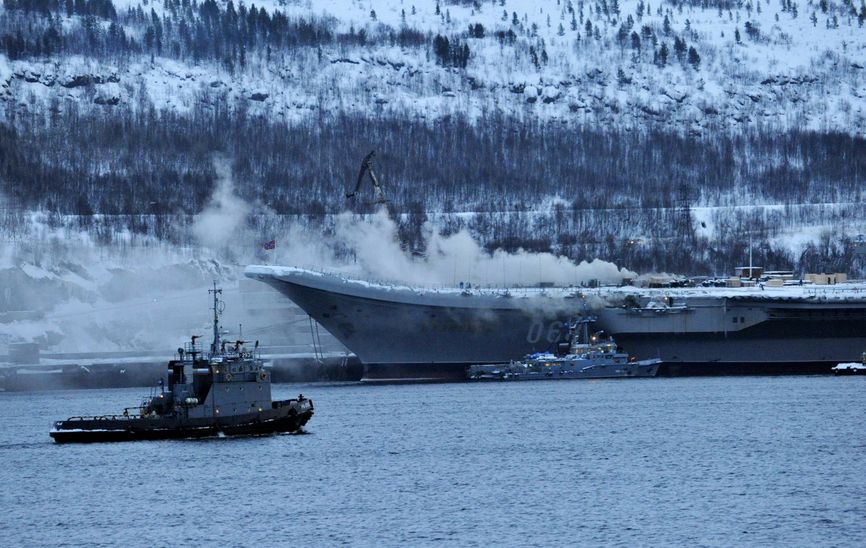 Пожар на ТАВКР «Адмирал Кузнецов» в Мурманске, декабрь 2019 года