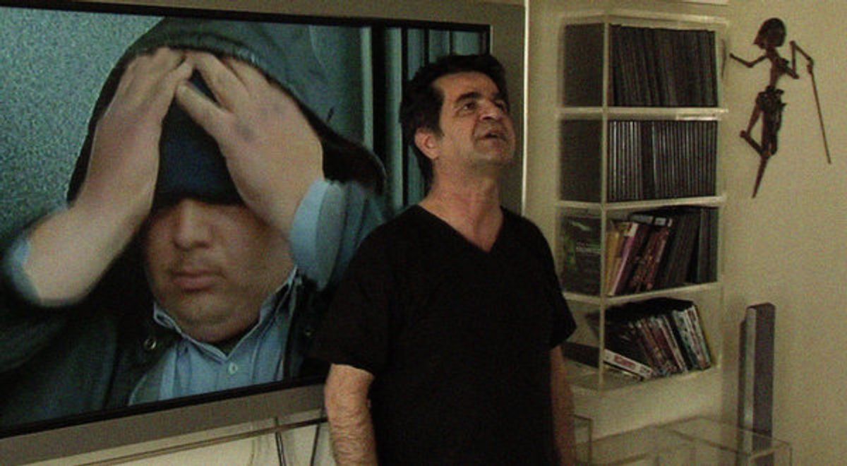 Кадр из фильма «Это не фильм», 2011