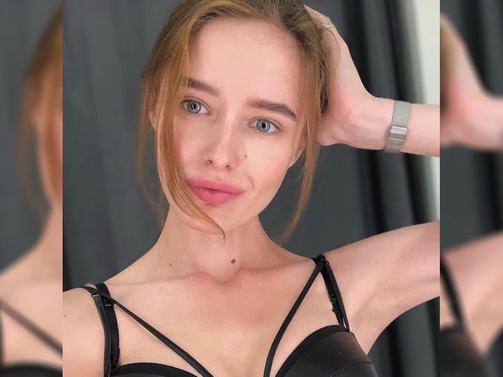 Чипсы жоқ, жалаңаш қыздар.