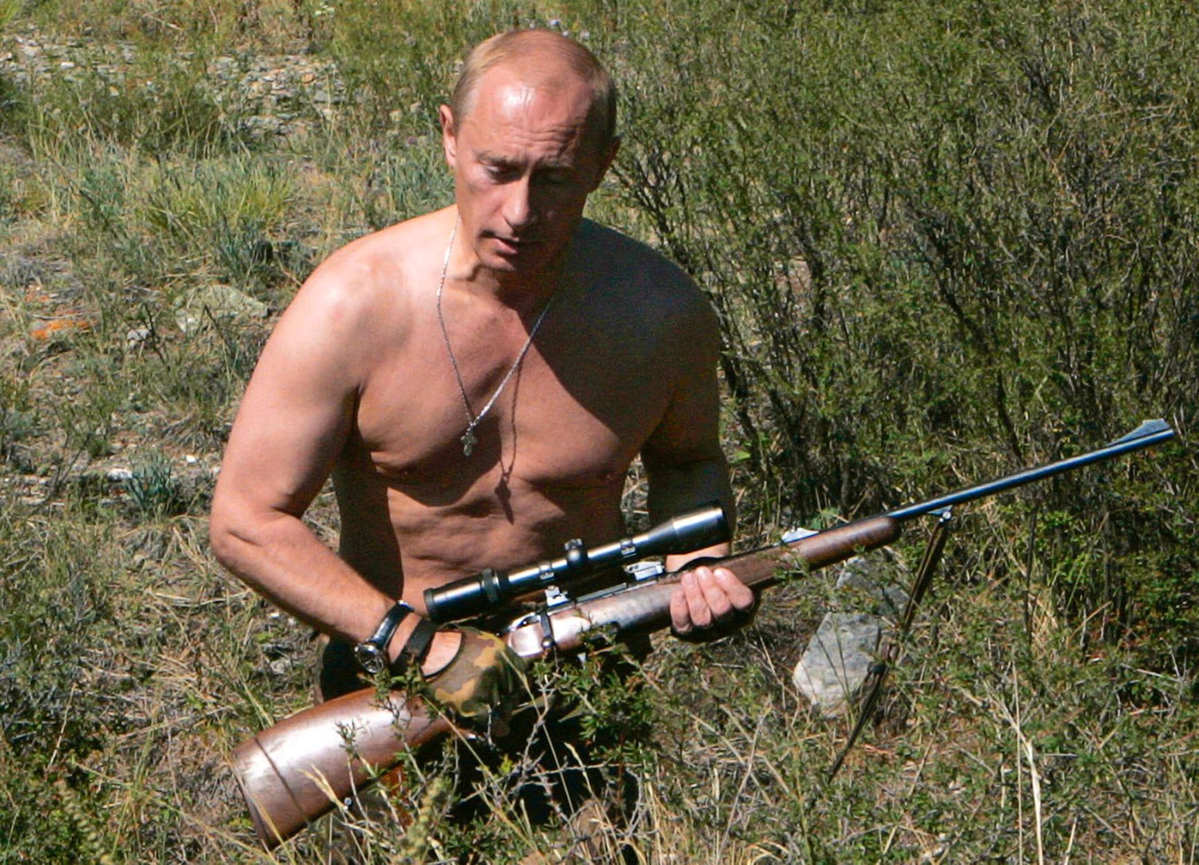 Владимир Путин с карабином Steyr Mannlicher SBS SBS 96 в калибре .300Win.Mag