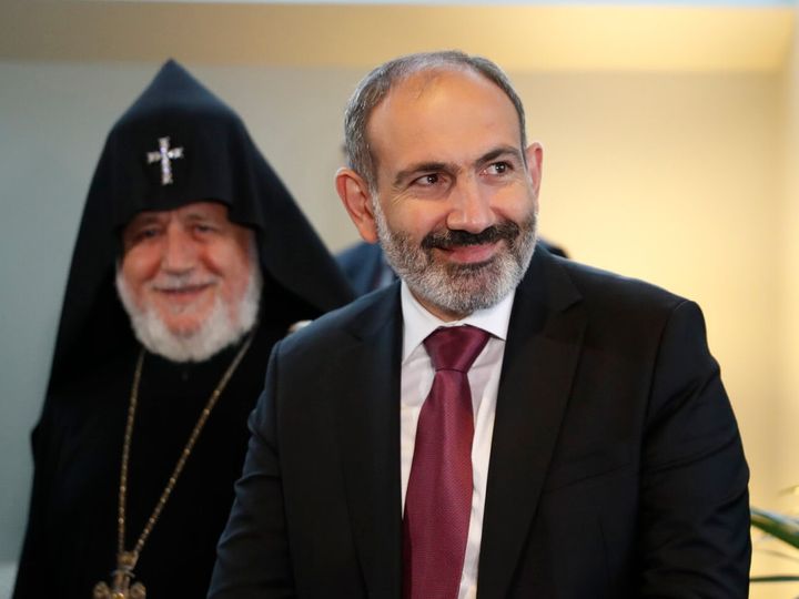 Астрит пен Викинг мультфильмде жыныстық қатынасқа түседі.