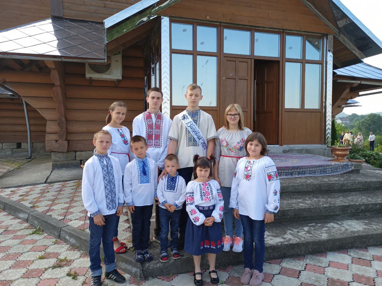 Дети Ирины в Ивано-Франковской области в эвакуации