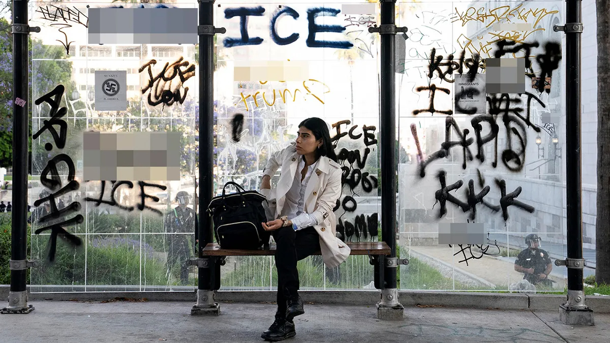 Протесты в Лас-Анджелесе начались из-за жестких действий ICE