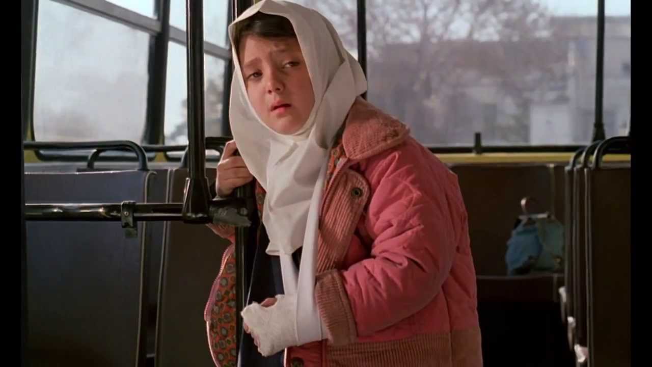 Кадр из фильма «Зеркало», 1997