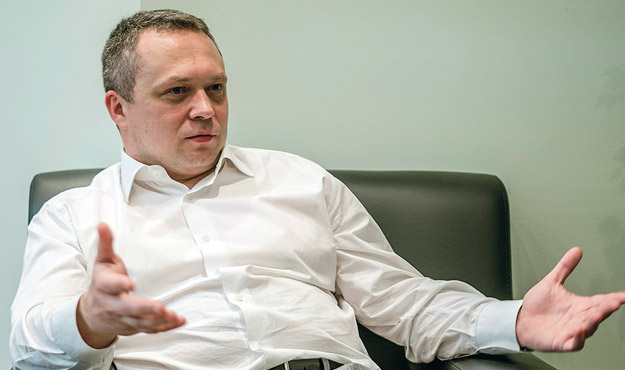 Константин Костин