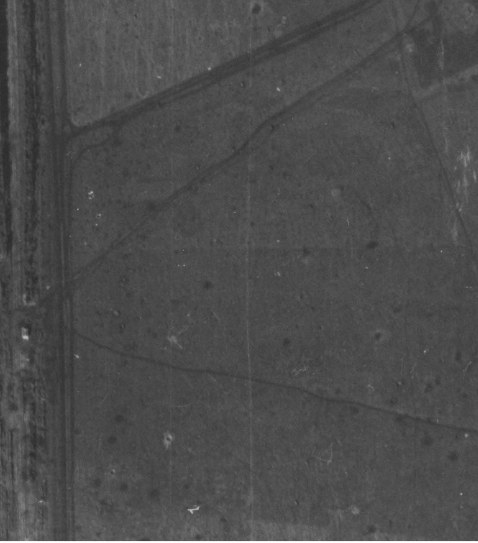 Снимок поля битвы у Прохоровки, сделанный с самолета 16 июля 1943 года. Опубликован Беном Уитли в Journal of Intelligence History