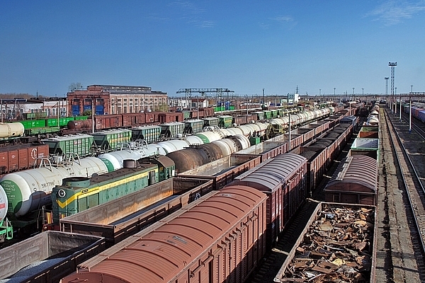 В 2024 году российский несырьевой экспорт упал до семилетнего минимума — Институт Гайдара