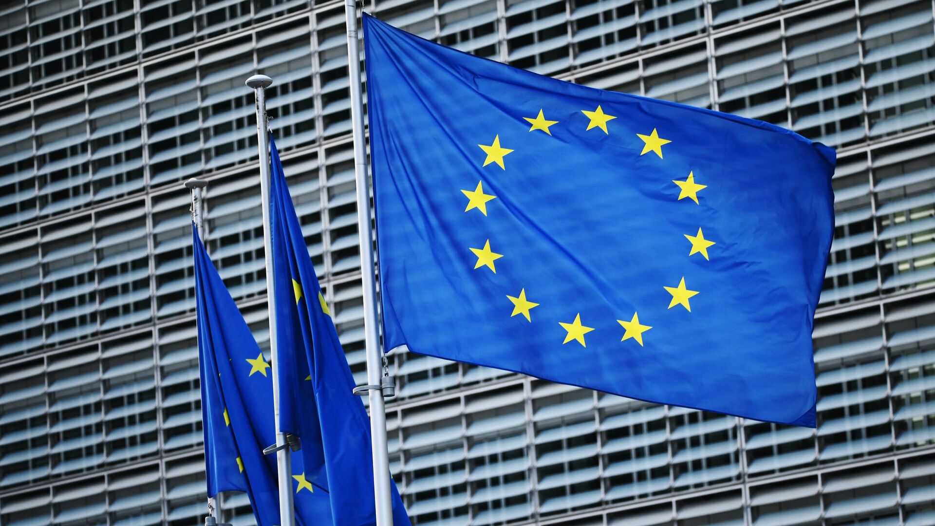 FT: ЕС введет новые санкции против компаний из Вьетнама, Турции и Сербии за помощь России