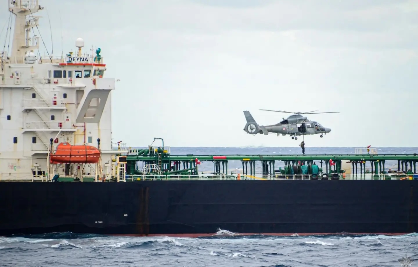 French Navy Seizes Russian 'Shadow Fleet' Tanker 'Deyna' in Mediterranean