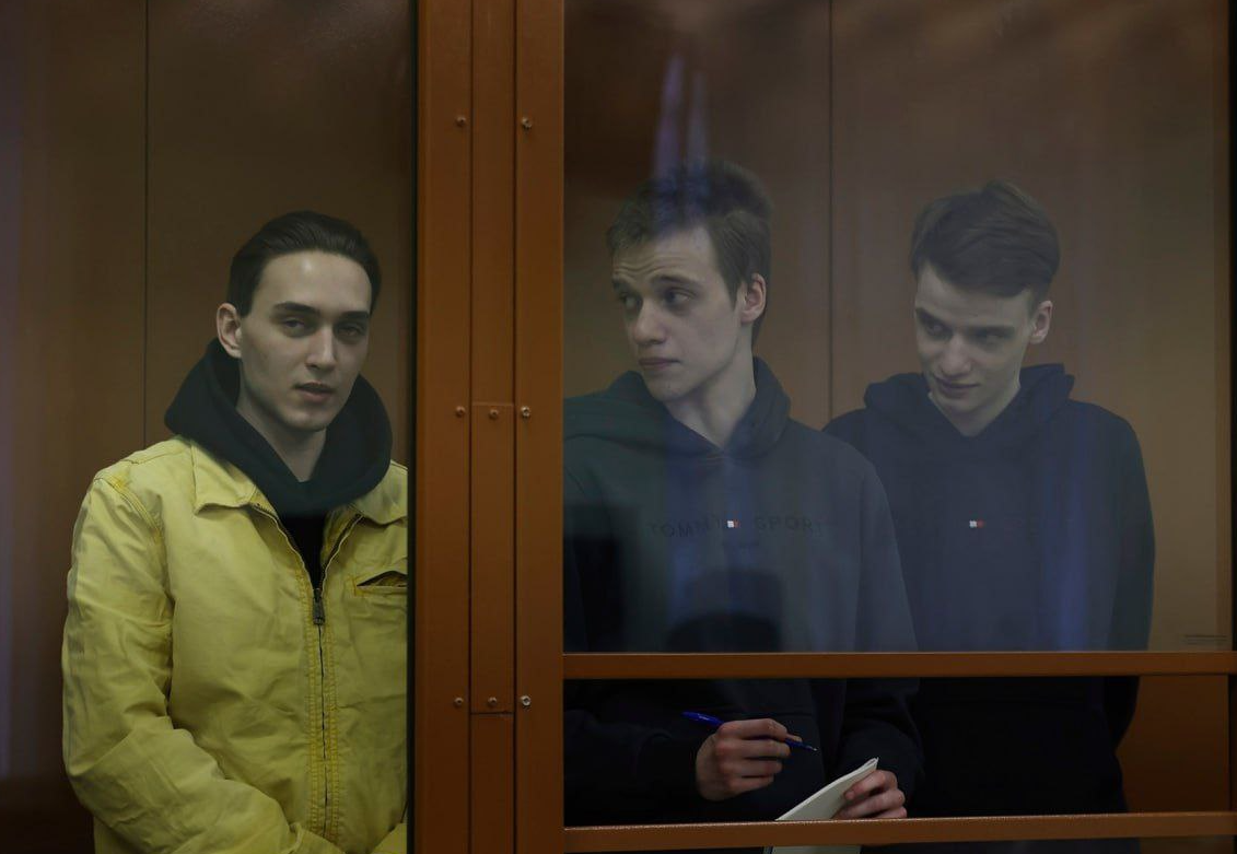 Юрий Михеев и братья Мельниковы. Фото: SotaVision