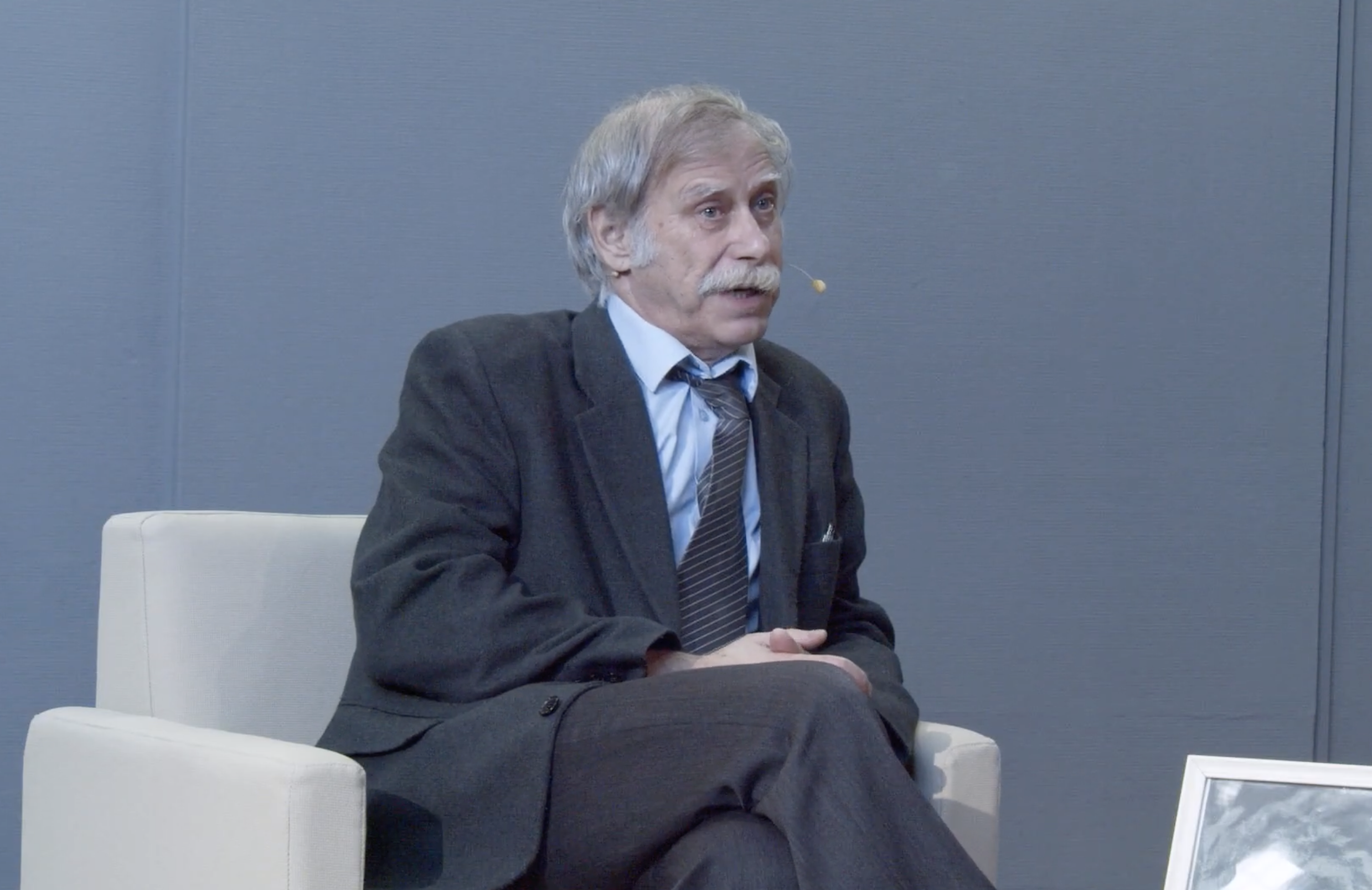 Фото: преподаватель лицея №239 Михаил Житомирский, которого ученики обвинили в домогательствах / Лицей №239