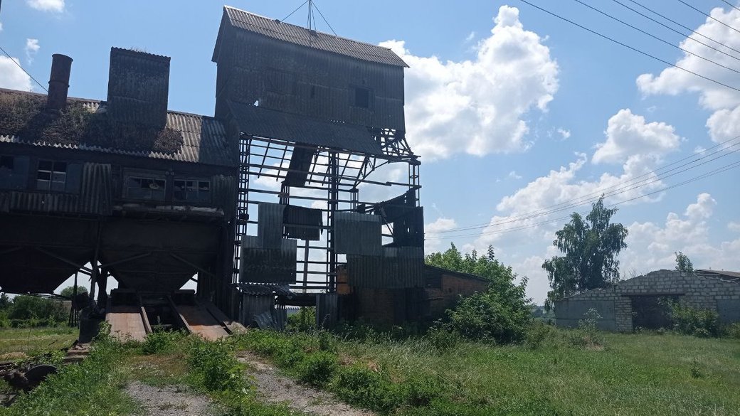 Село Грабовское Сумской области после российского обстрела, июль 2022. Фото: «Суспильне»