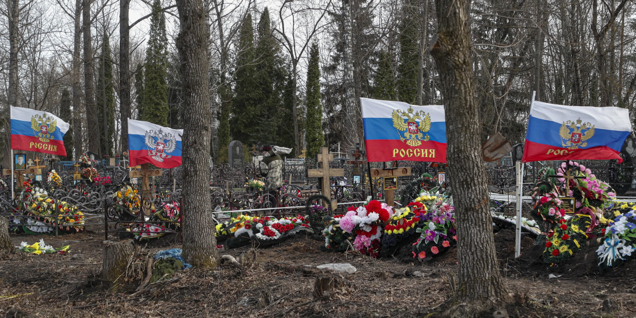 Фото: могилы российских военных, Тульская область / EPA / Scanpix / LETA