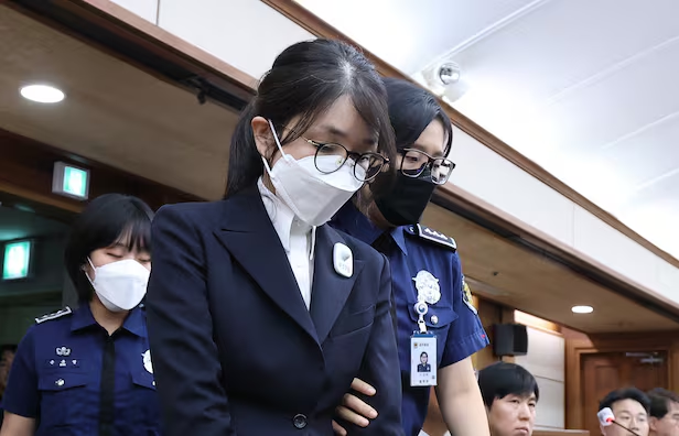 Фото: Ким Гон Хи на суде в сентябре 2025 / AP-Yonhap