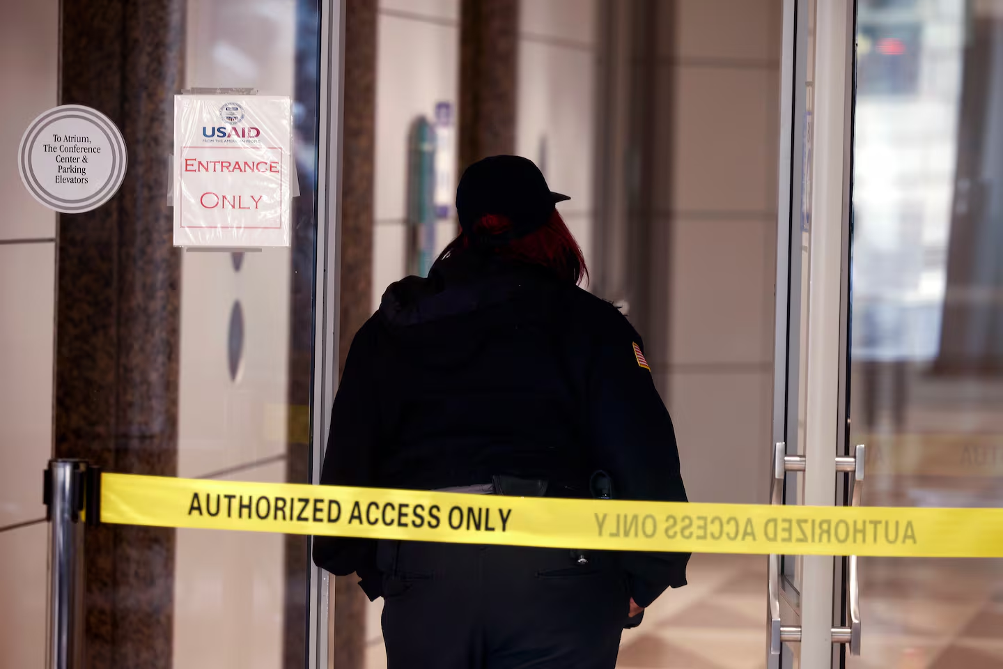 Фото: представительство USAID в Вашингтоне, февраль 2025 / Getty Images