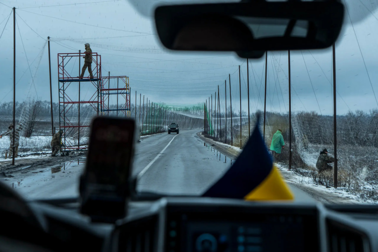 Фото: противобеспилотные сети в Донецкой области / The New York Times