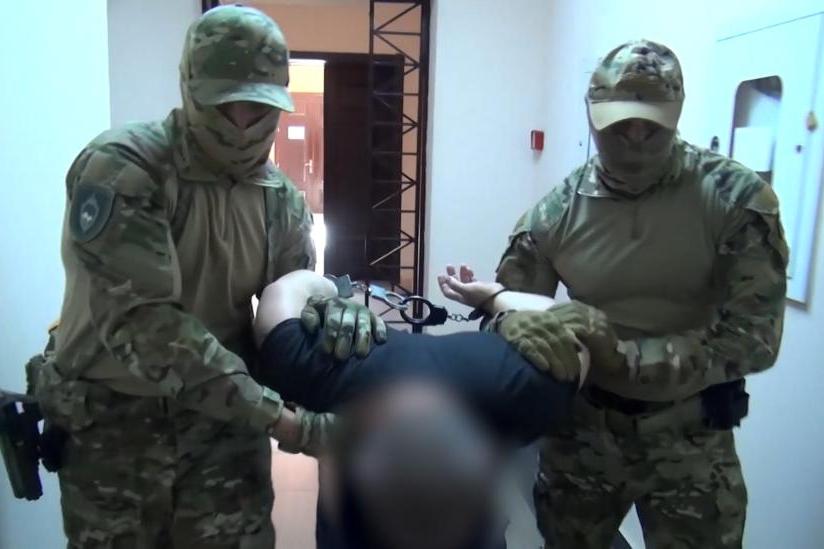 В Кабардино-Балкарии заключенный убил конвоира и ранил троих