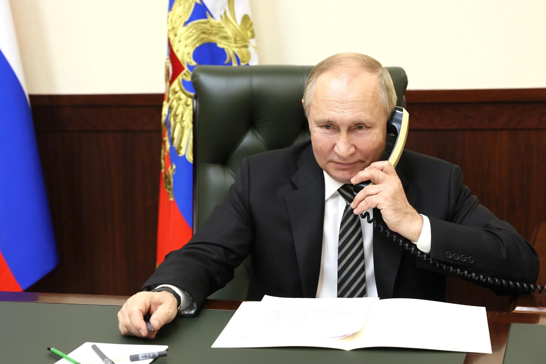 Путин получил поздравления с днем рождения от лидеров 15 стран