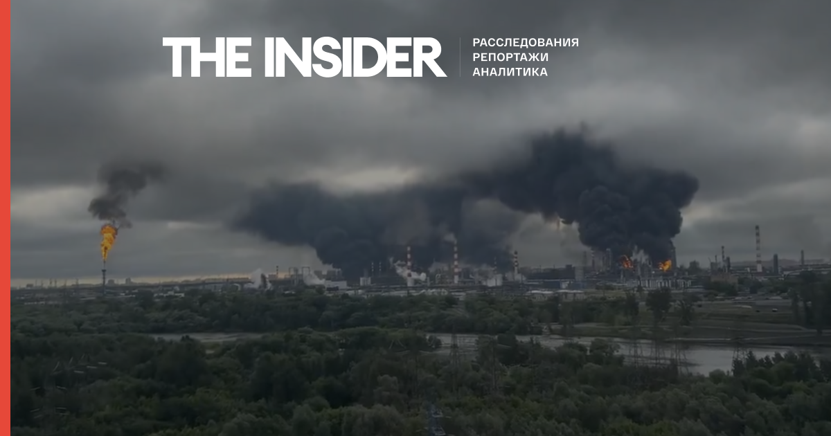 OSINT analysts report hits on several key installations at the Moscow Refinery