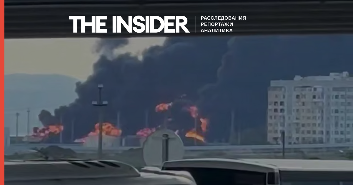 After attacks on the Kerch Strait, mass events were canceled in Sevastopol, and the operation of transport, shops, and cafes was restricted